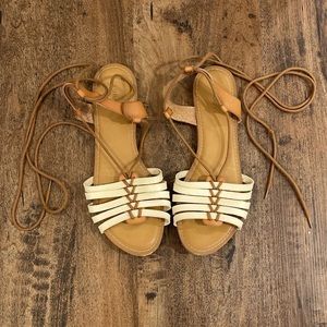 Size 9 old navy sandals